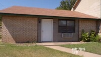 Building Photo - $100.00 off 1st full month's rent . Very n...