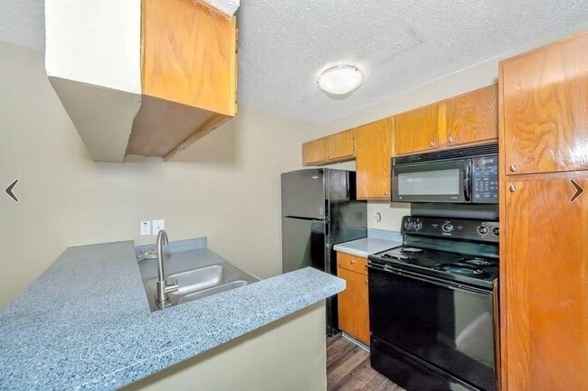 Building Photo - 11050 Woodmeadow Pkwy