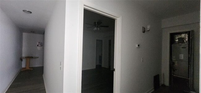 Building Photo - 16 S East St