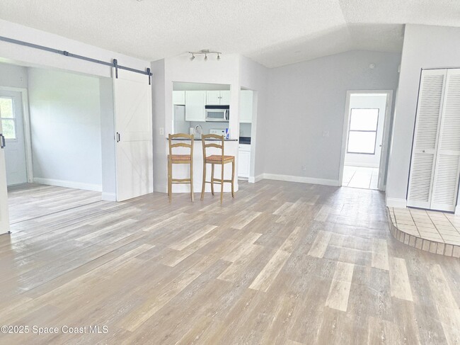 Building Photo - 1219 Meissen Ave NW