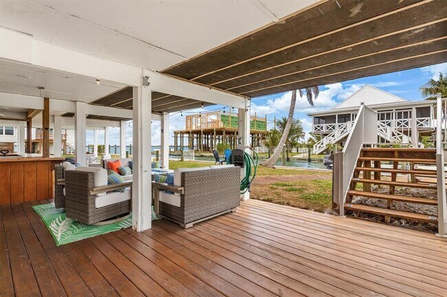 Building Photo - 9750 LITTLE GASPARILLA Is