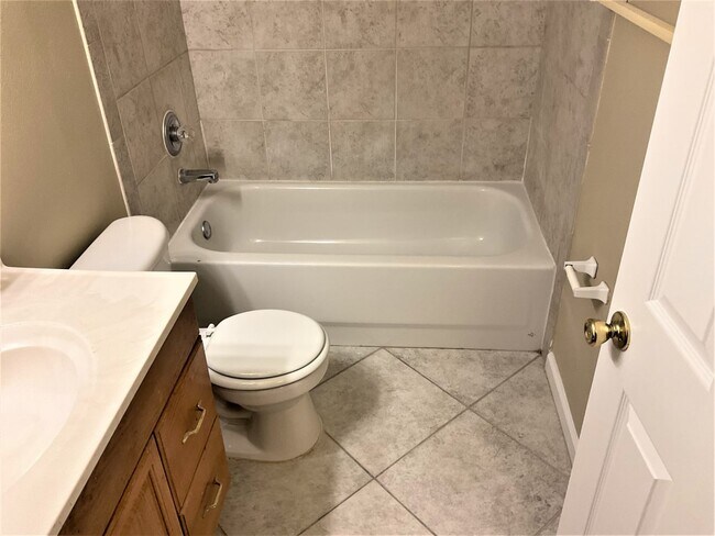 Building Photo - 5442 Fulmar Dr