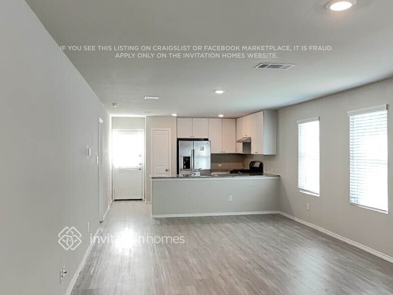 Building Photo - 14602 Calaveras Creek