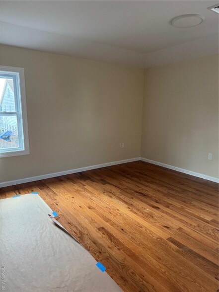 Building Photo - 118-32-11200 200th St