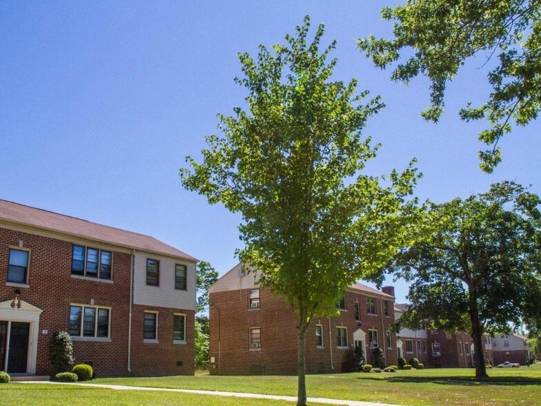 Chestnut Court Apartments 729 E Chestnut Ave Vineland NJ 08360