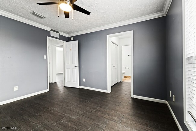 Building Photo - 406 Leawood Cir