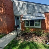 Building Photo - 4938 Roosevelt Blvd