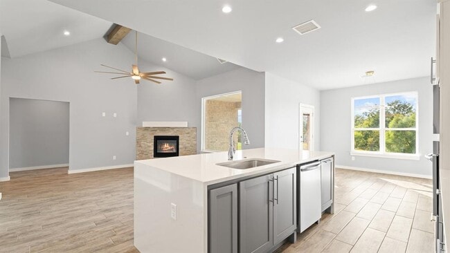 Building Photo - 17859 Salem Rd