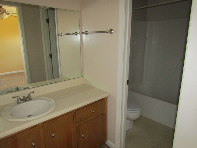 Building Photo - 1201 Desert Storm Dr