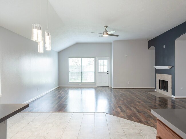 Building Photo - 2414 Alcove Foster Ct