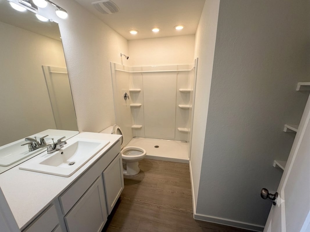 Building Photo - 6630 Coquina Cv