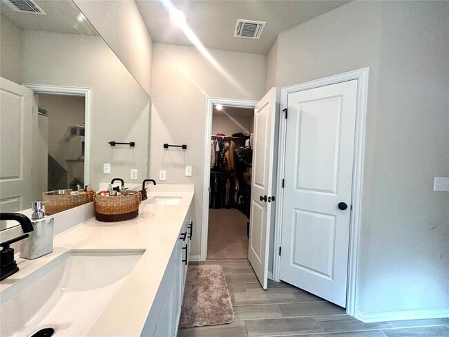 Building Photo - 115 Forsythia Trail