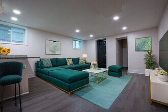 Building Photo - 116-118 N 32nd Avenue