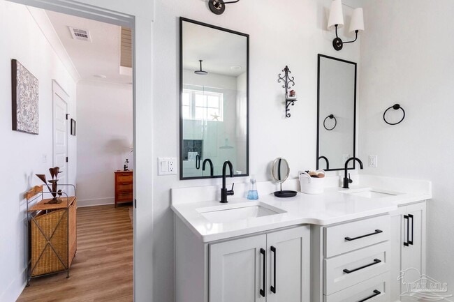 Building Photo - 13833 Red Drum Ct