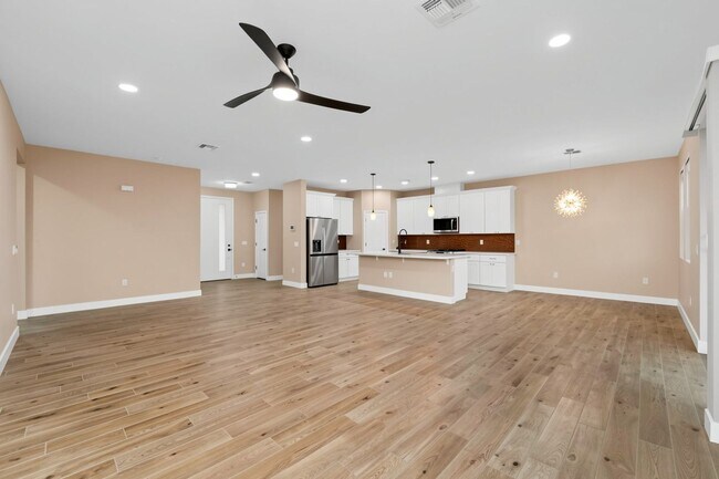 Building Photo - NO HOA! 2024 Build w/ RV Gate, Quartz Kitchen & 4 Spacious Bedrooms