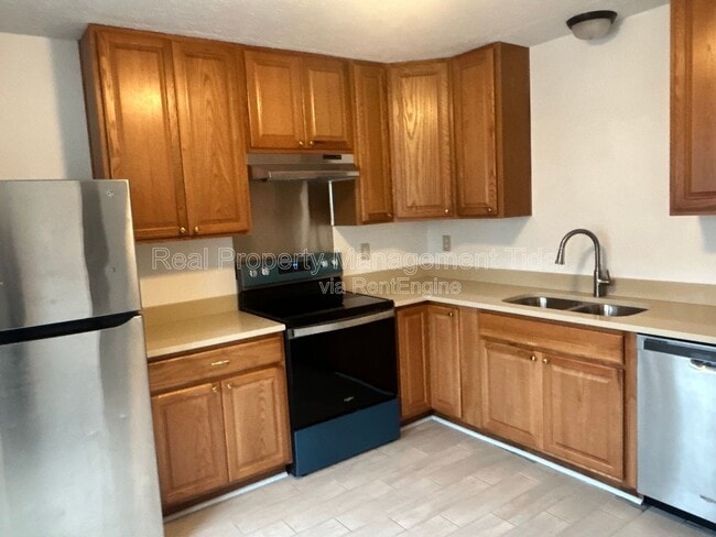 Building Photo - 128 Loch Cir