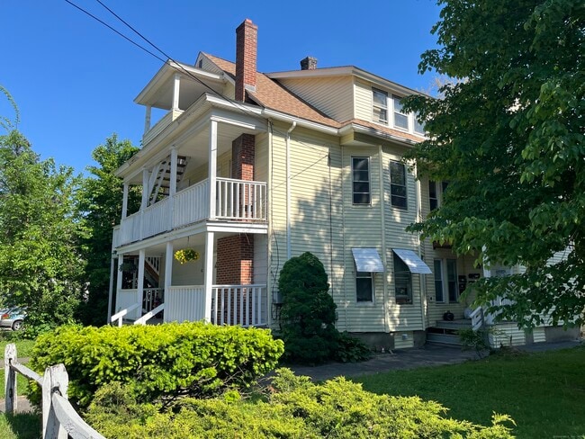 Primary Photo - 42 E Albert St