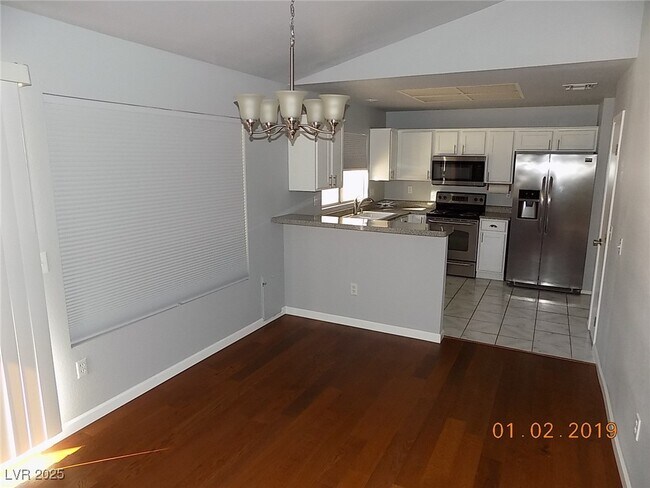 Building Photo - 9405 Slate Dr