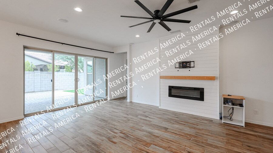 Building Photo - 19060 Rancho Dr