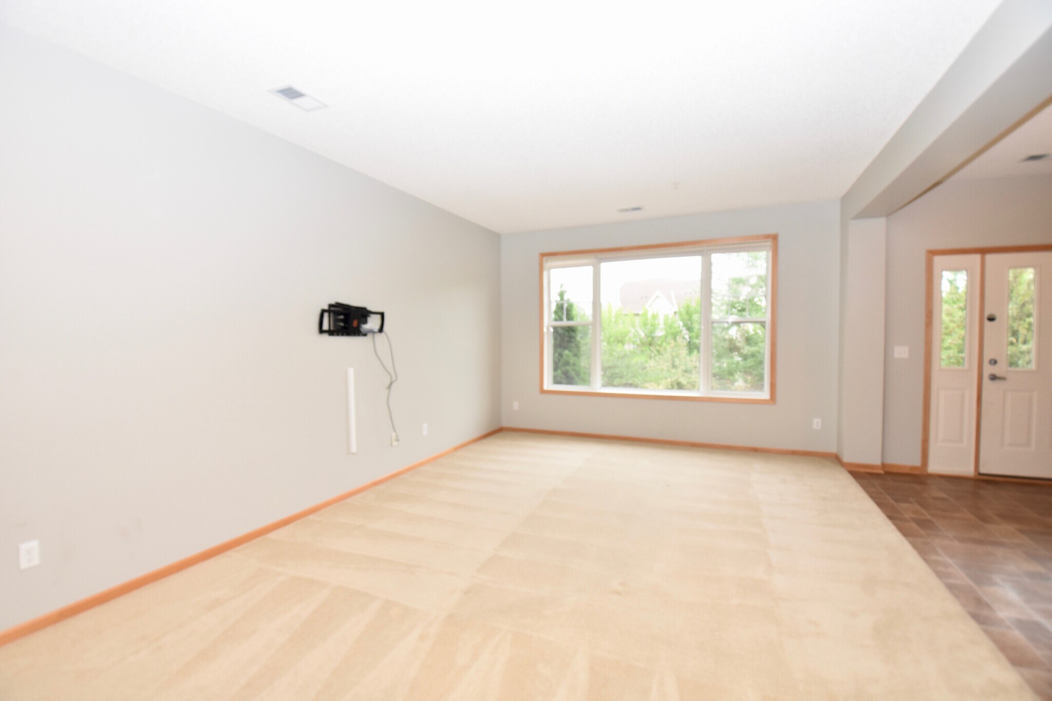Building Photo - 8395 Townsend Dr