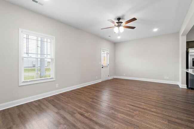 Building Photo - 338 Fallow Cir