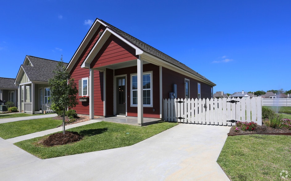 The Cottage at East Broussard Lafayette, LA Apartment Finder