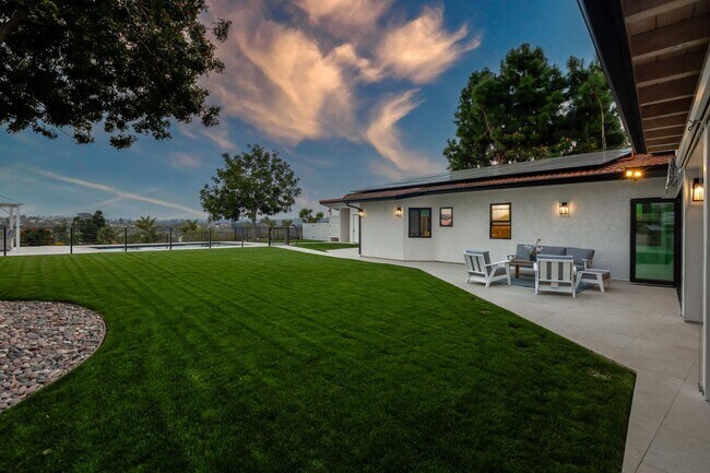 Building Photo - 7776 Madrilena Way