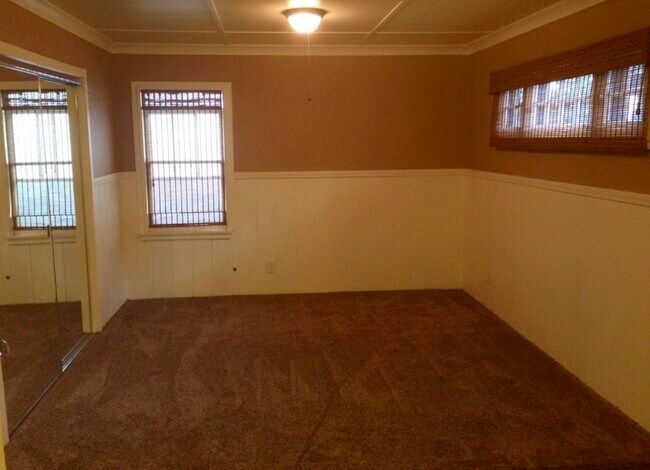 Master looking east - 420 2nd St