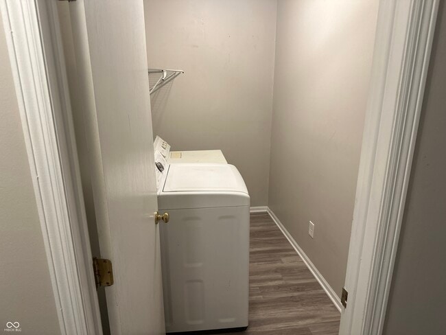 Building Photo - 830 N California St