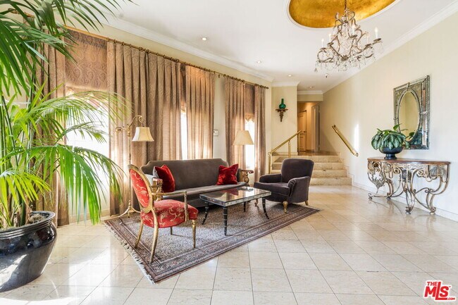 Building Photo - 1424 N Crescent Heights Blvd