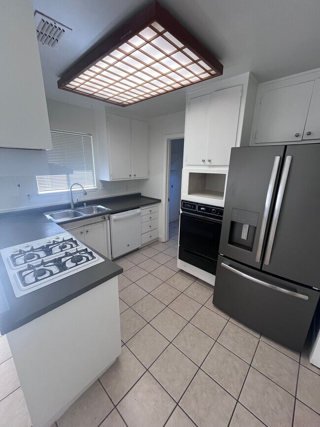 Building Photo - NICE HOME IN RANCHO CORDOVA!!