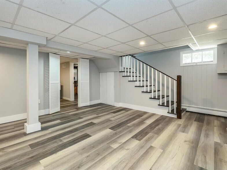 Building Photo - 33 Avenue B