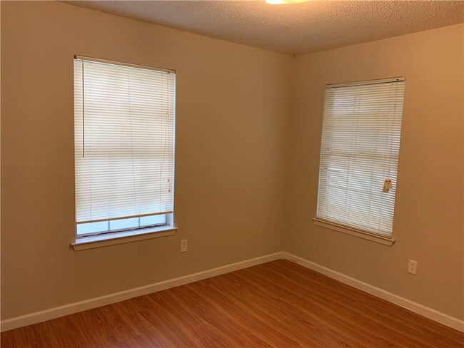 Building Photo - 9080 Rawhide Ct