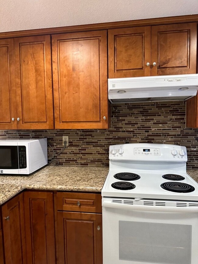 Building Photo - Stunning Condo in Turlock available for im...