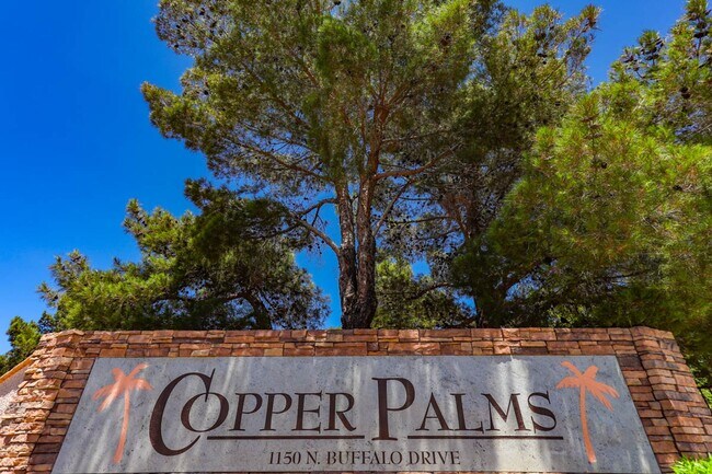 Building Photo - 2 Bed, 2 Bath 1st Floor Condo In West Las ...