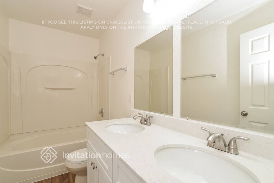 Building Photo - 1342 Bella Coola Dr