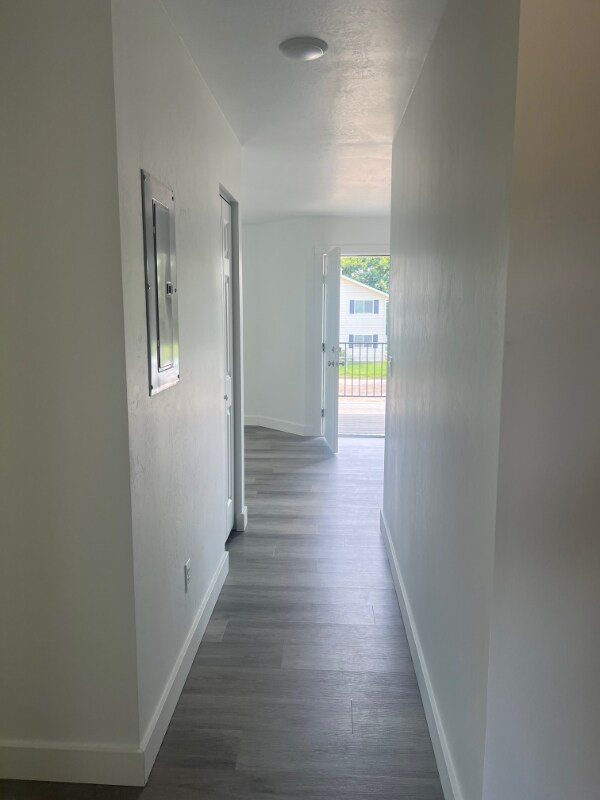 Building Photo - 115 Skeels Ave