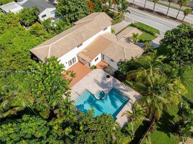 Building Photo - 7100 SW 56th St