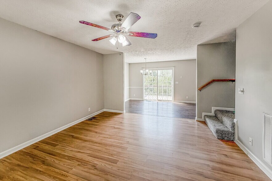 Building Photo - 7835 Rainey Dr