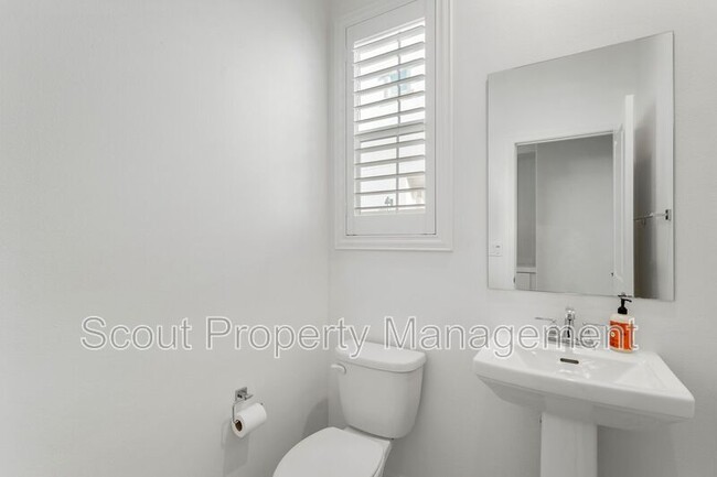 Building Photo - 31234 Calle Cirros