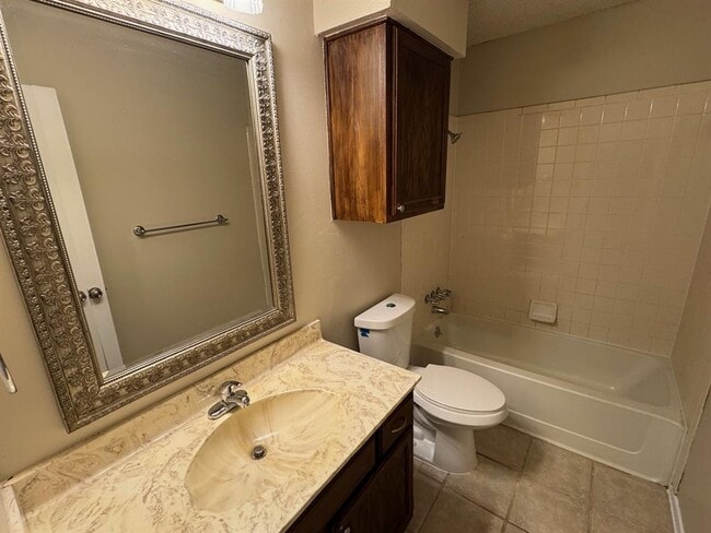 Building Photo - 9001 Jesse James Dr
