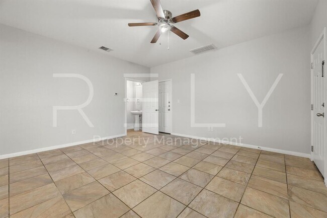 Building Photo - 412 Carl Shipp Dr