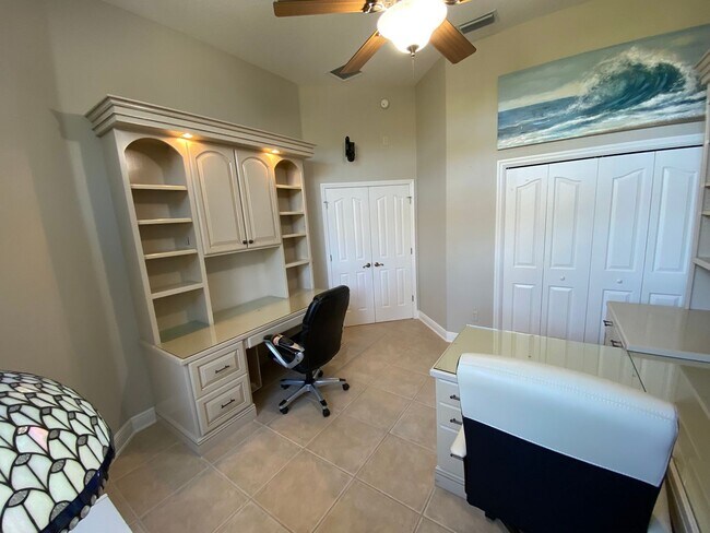 Building Photo - Spectacular and Luxurious Turnkey ANNUAL Lease in The Village of Bridgeport