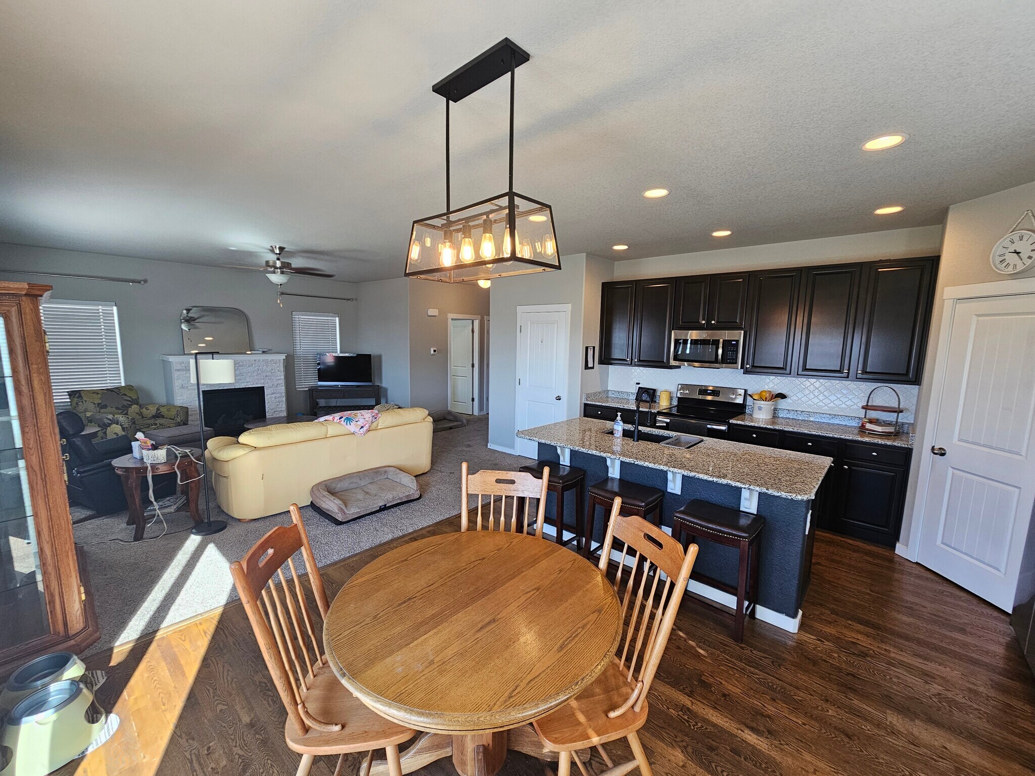 Building Photo - 8127 Burl Wood Dr