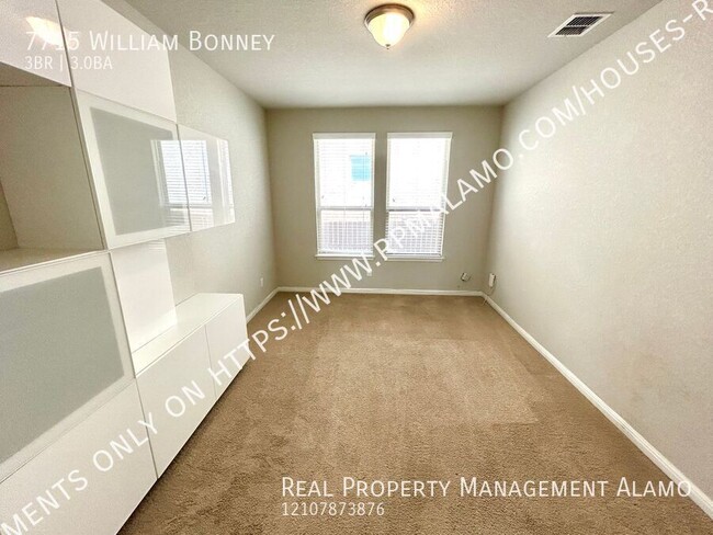 Building Photo - **MOVE-IN SPECIAL** Gorgeous 3 Bedroom Hom...