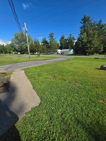 Building Photo - 26611 Lafave Rd