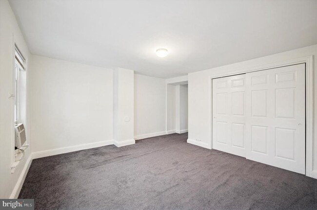 Building Photo - 4645 Umbria St