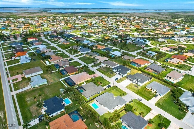 Building Photo - 2602 SW 27th St