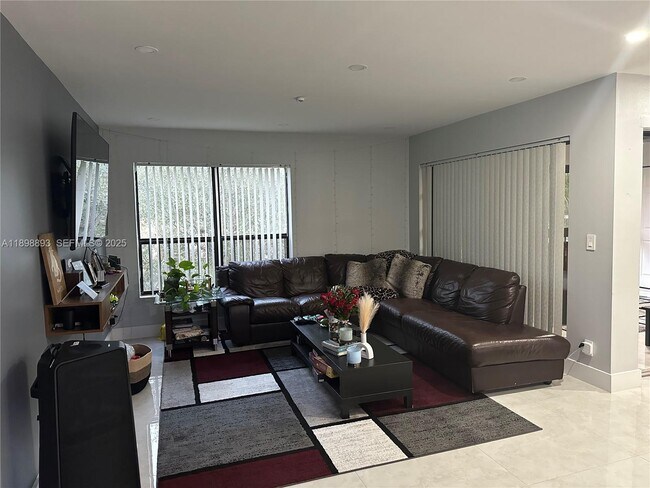 Building Photo - 3355 NW 47th Ave