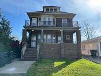 Building Photo - 734 Ashland St